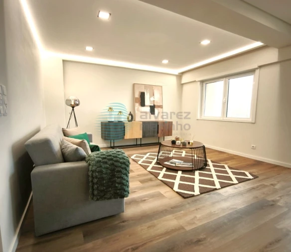 Apartamento T3 para Venda em Benfica Foto 6
