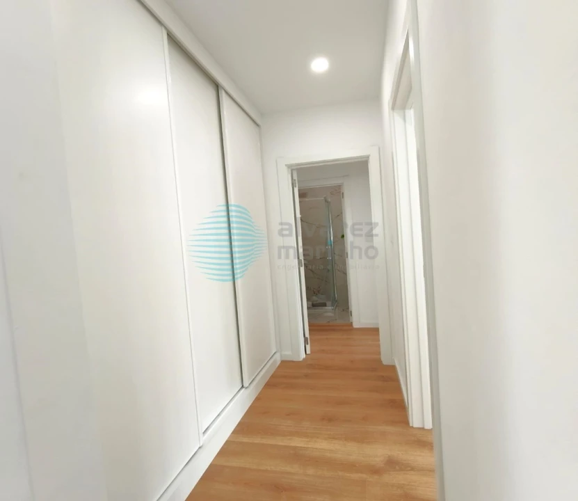 Apartamento T3 para Venda em Benfica Foto 12