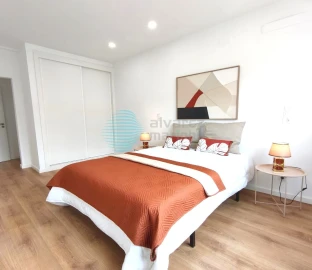 Apartamento T3 para Venda em Benfica