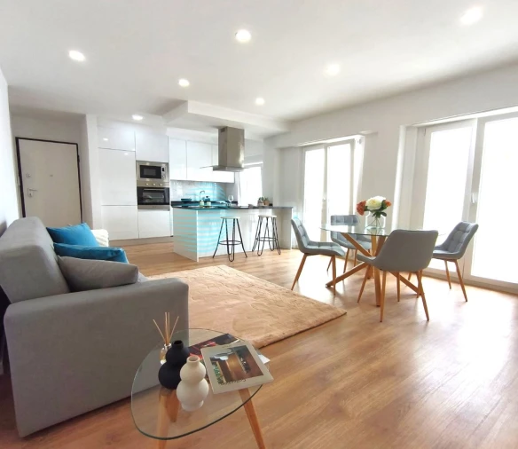 Apartamento T3 para Venda em Benfica Foto 3