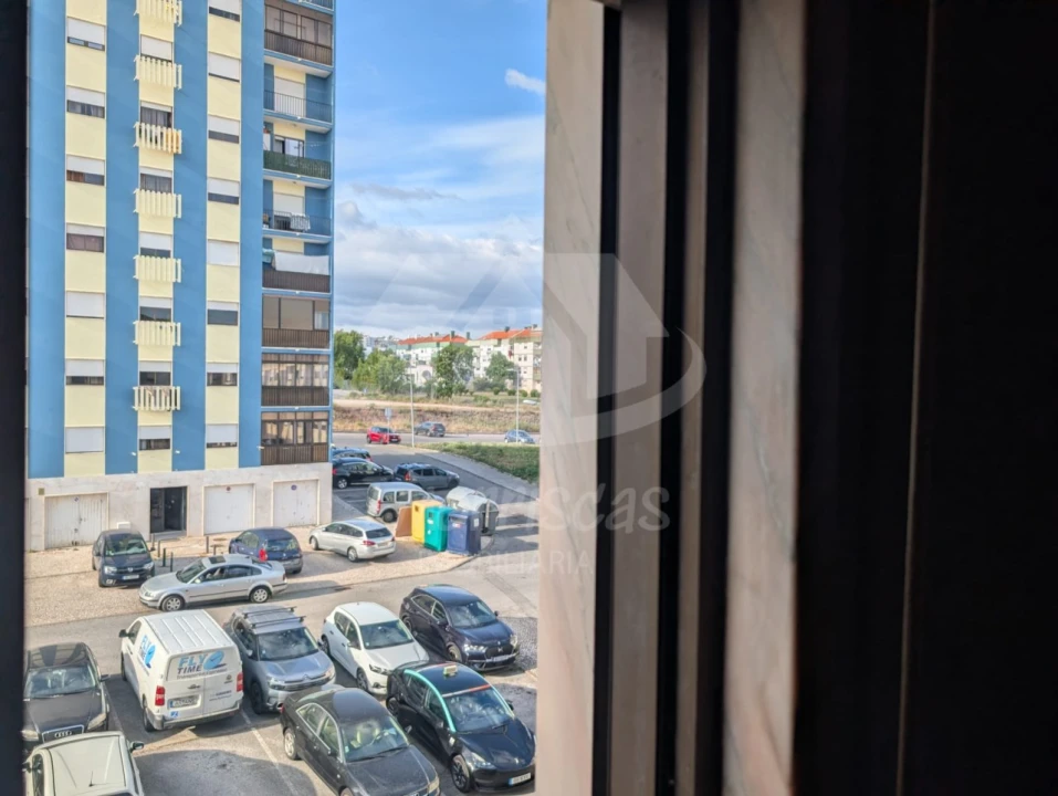 Apartamento T2 para Venda em Odivelas Foto 19