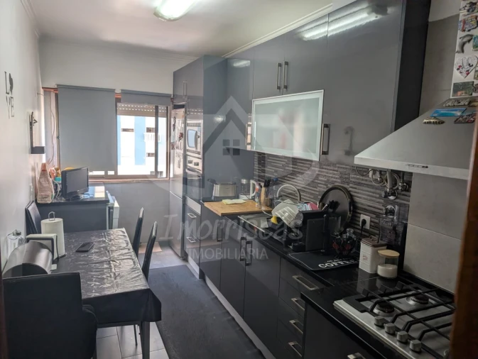 Apartamento T2 para Venda em Odivelas Foto 7