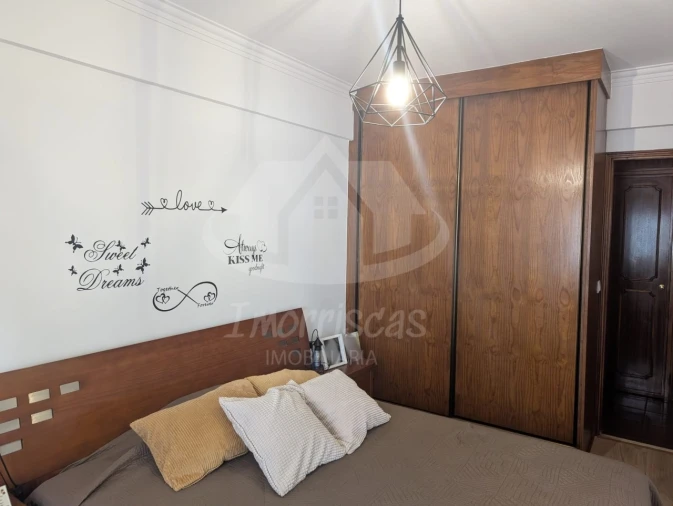 Apartamento T2 para Venda em Odivelas Foto 12