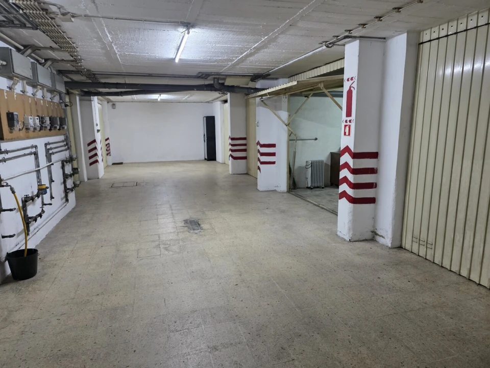 Garagem para Venda em Algueirão-Mem Martins Foto 4