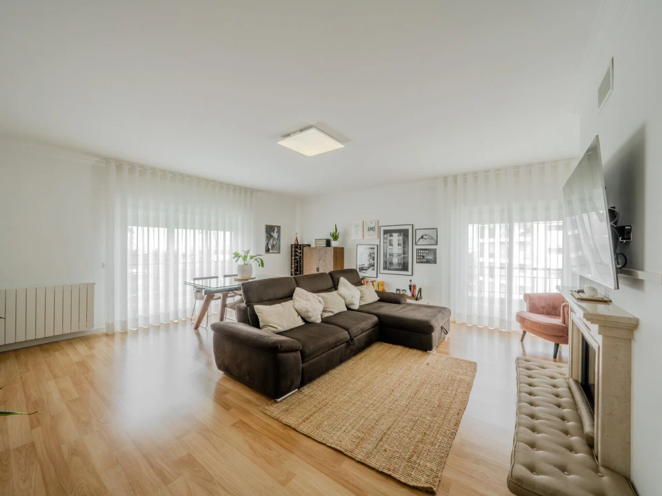 Apartamento T3 para Venda em Marinha Grande Foto 1