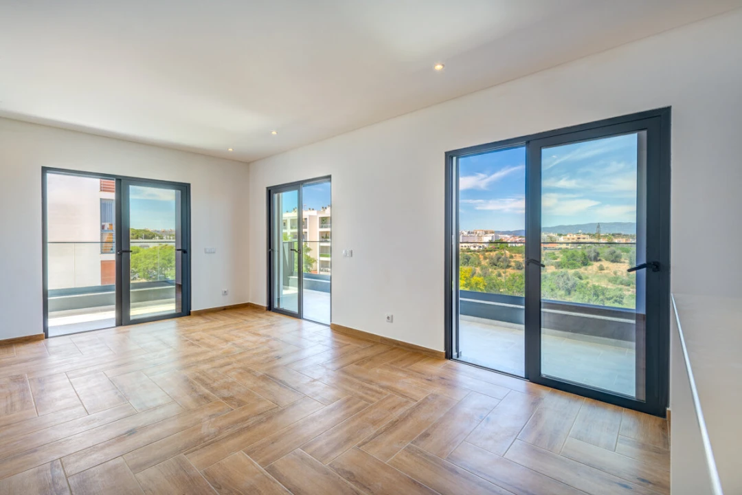 Apartamento T2 para Venda em Portimão Foto 12