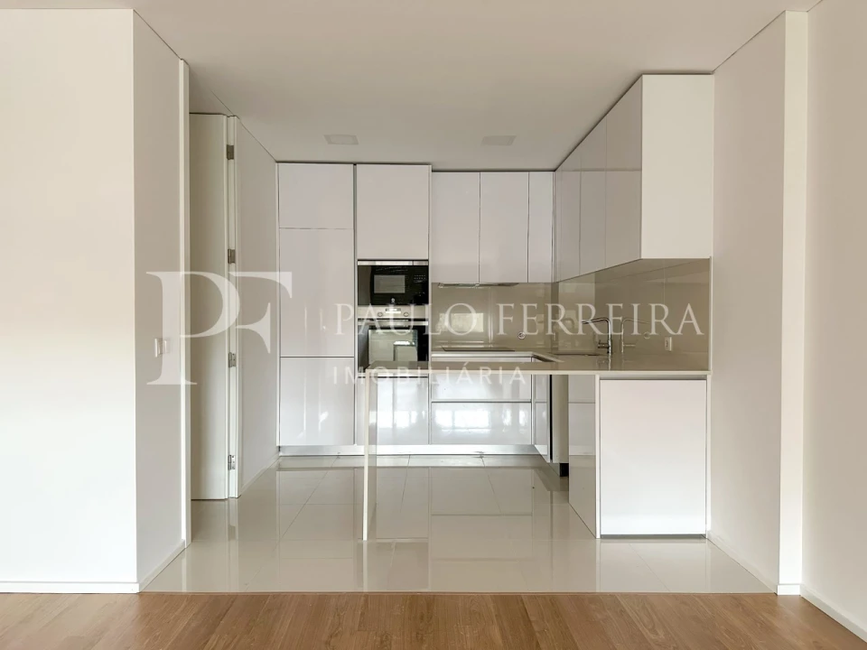 Apartamento T2 para Arrendamento em Antas e Abade de Vermoim Foto 5