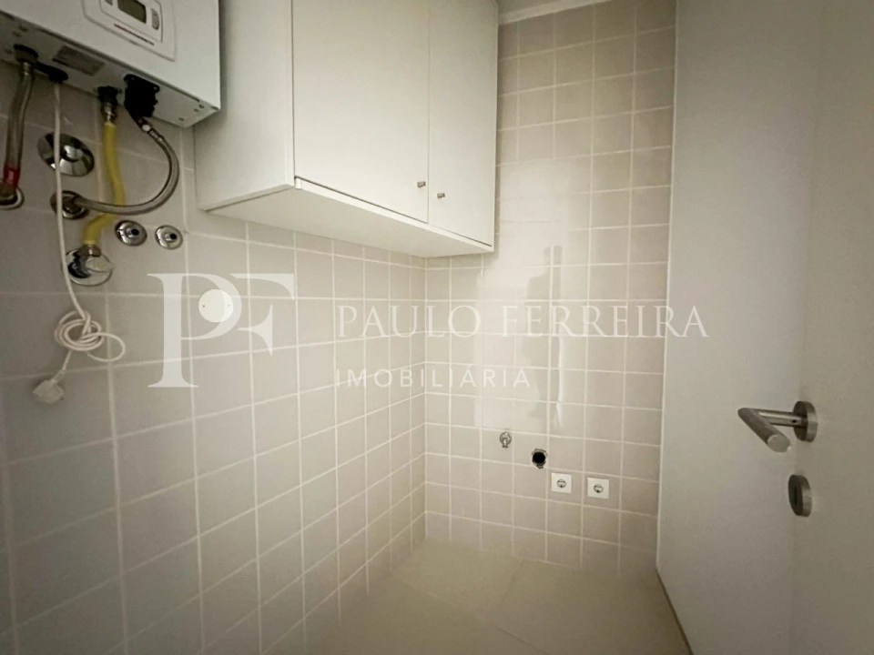 Apartamento T2 para Arrendamento em Antas e Abade de Vermoim Foto 6