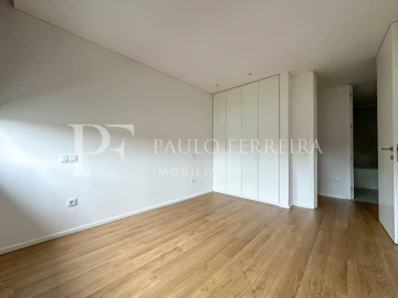 Apartamento T2 para Arrendamento em Antas e Abade de Vermoim