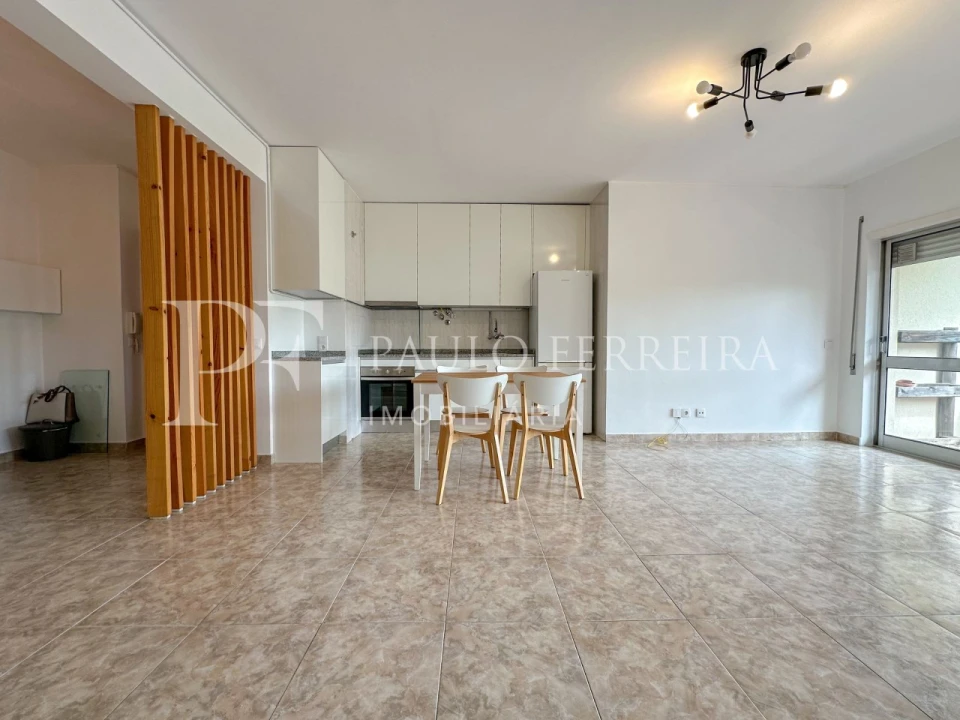 Apartamento T1 para Arrendamento em Vila Nova de Famalicão e Calendário Foto 3