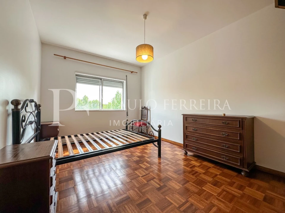 Apartamento T1 para Arrendamento em Vila Nova de Famalicão e Calendário Foto 7