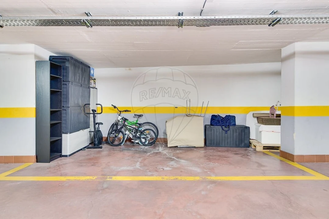 Apartamento T2 para Venda em São Domingos de Rana Foto 23