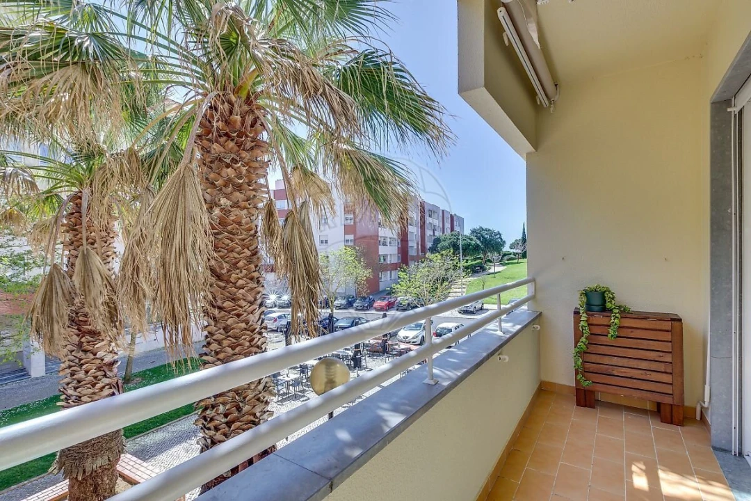 Apartamento T2 para Venda em São Domingos de Rana Foto 22