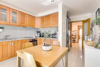 Apartamento T2 para Venda em São Domingos de Rana
