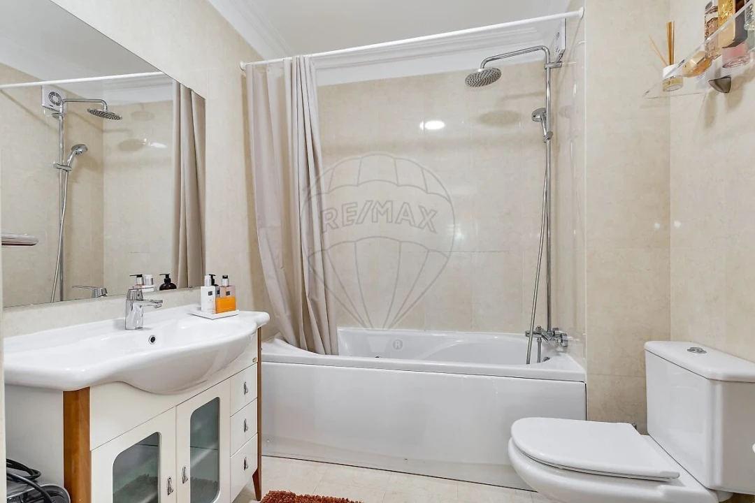 Apartamento T2 para Venda em São Domingos de Rana Foto 21