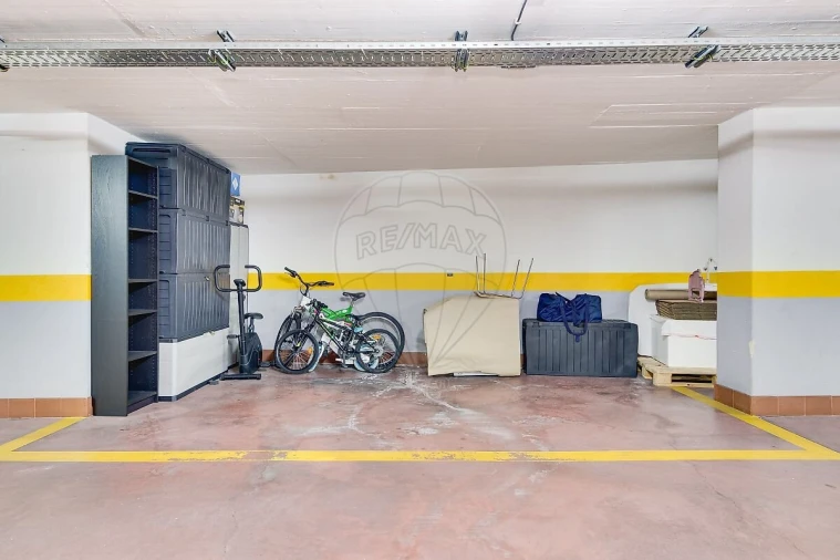 Apartamento T2 para Venda em São Domingos de Rana Foto 23