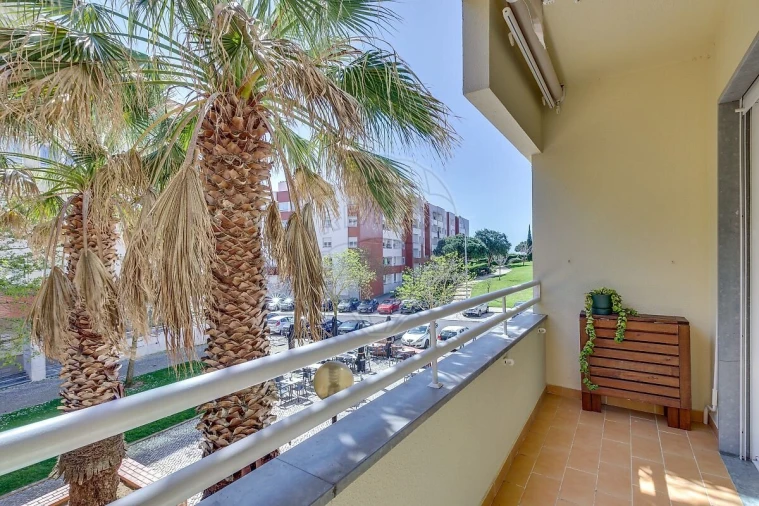 Apartamento T2 para Venda em São Domingos de Rana Foto 22