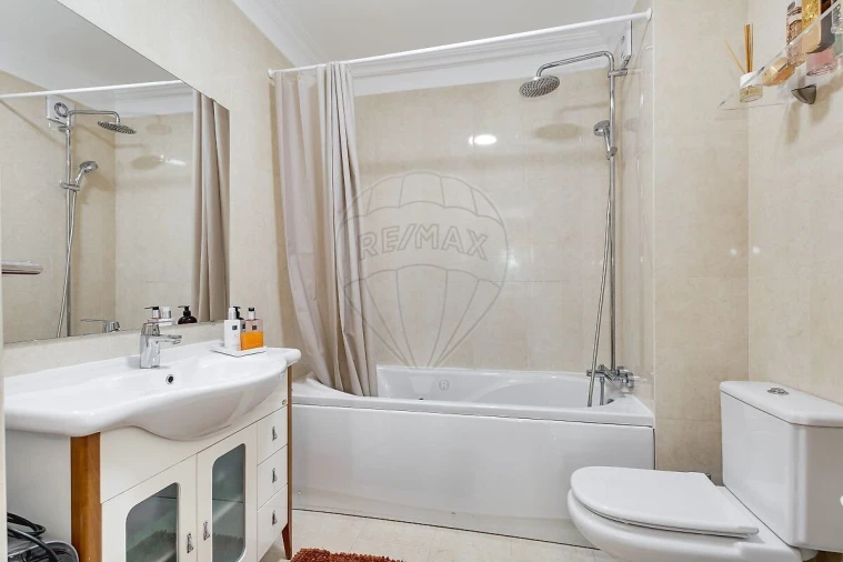 Apartamento T2 para Venda em São Domingos de Rana Foto 21