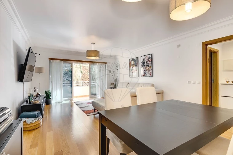 Apartamento T2 para Venda em São Domingos de Rana Foto 3