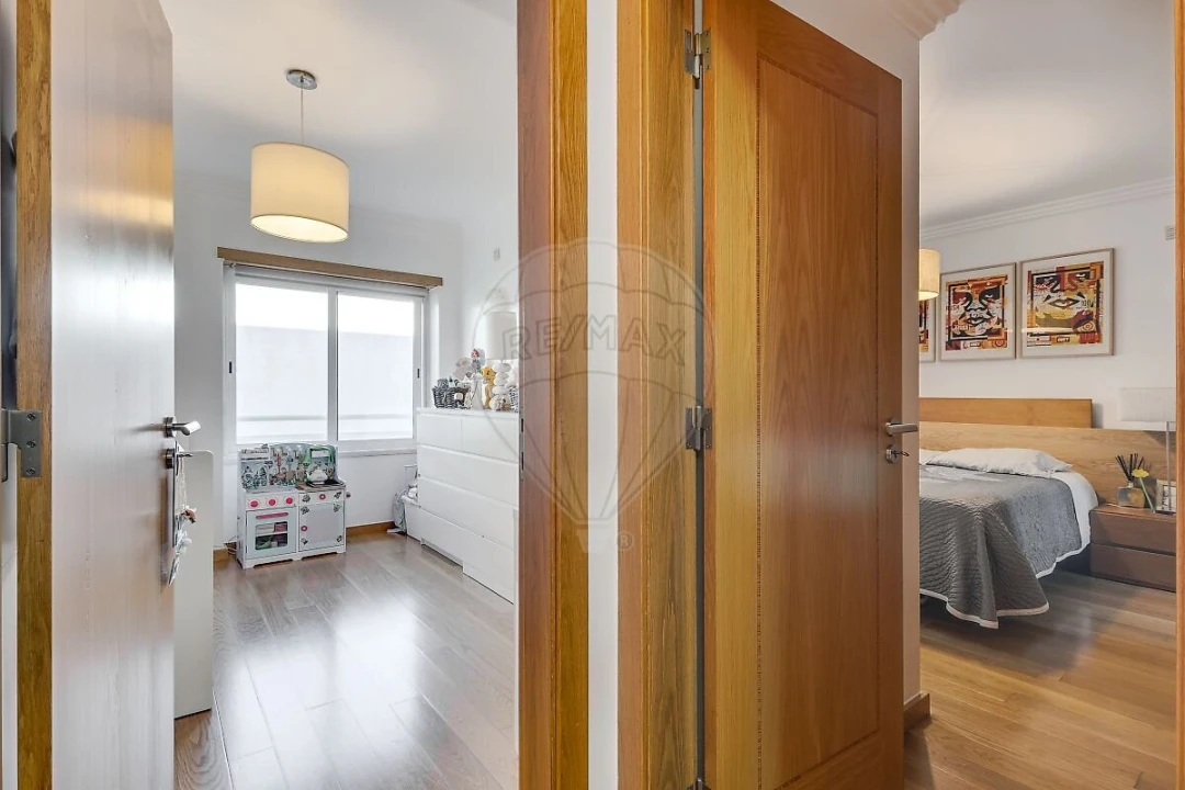Apartamento T2 para Venda em São Domingos de Rana Foto 15