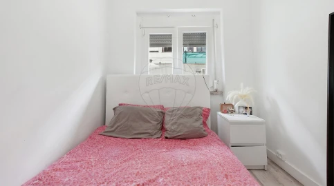 Apartamento T2 para Venda em Queluz e Belas