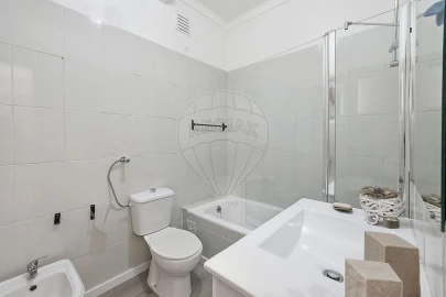 Apartamento T2 para Venda em Queluz e Belas