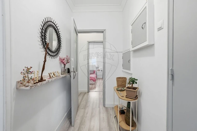 Apartamento T2 para Venda em Queluz e Belas Foto 13