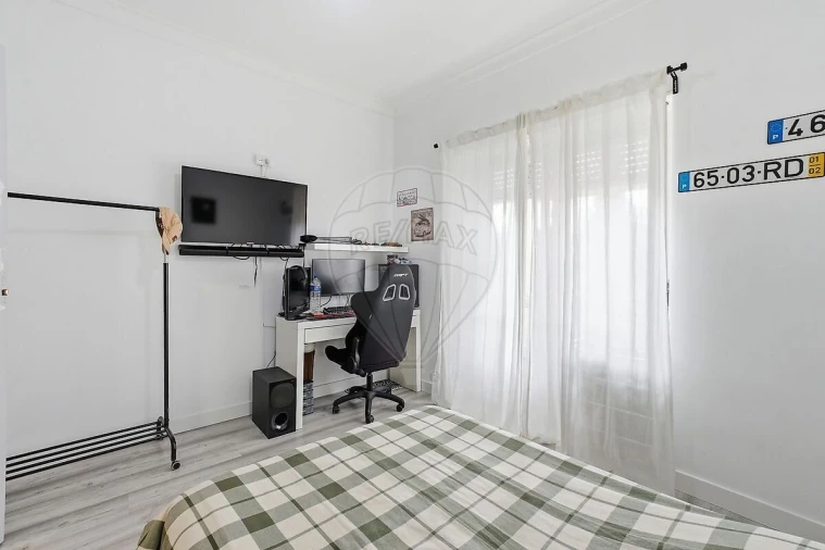 Apartamento T2 para Venda em Queluz e Belas Foto 18