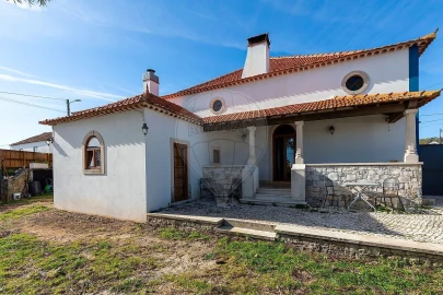 Moradia T2 para Venda em Serra de Santo Antonio