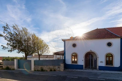 Moradia T2 para Venda em Serra de Santo Antonio