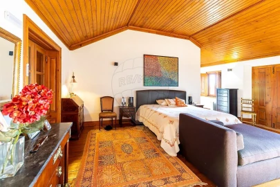 Moradia T2 para Venda em Serra de Santo Antonio