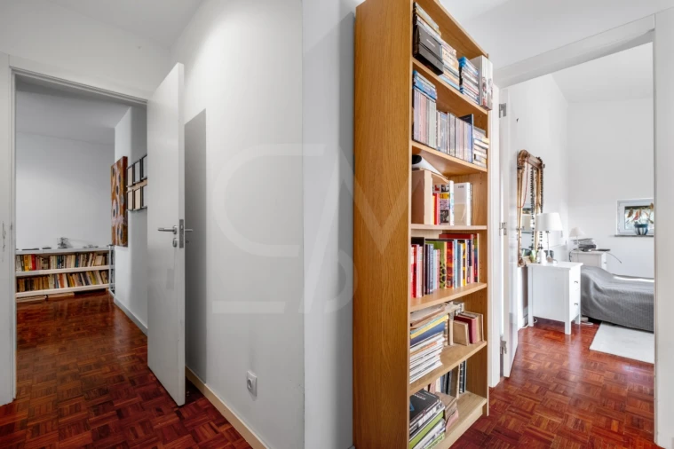 Moradia T5 para Venda em Carcavelos e Parede Foto 28