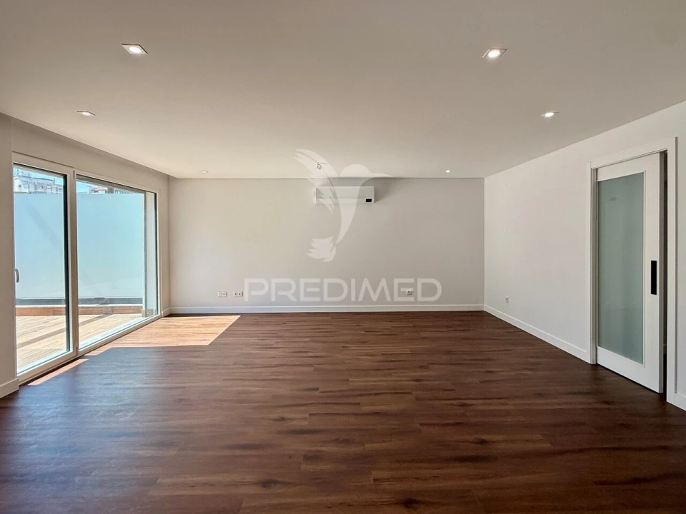 Apartamento T4 para Venda em Leiria, Pousos, Barreira e Cortes Foto 11
