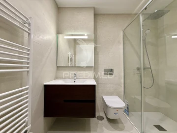 Apartamento T4 para Venda em Leiria, Pousos, Barreira e Cortes