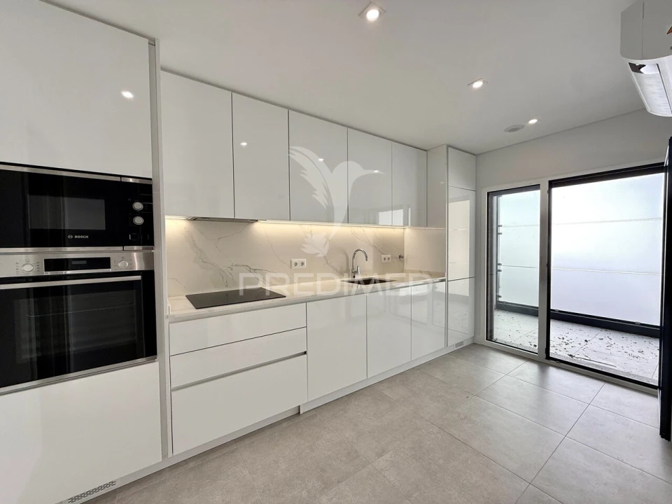 Apartamento T4 para Venda em Leiria, Pousos, Barreira e Cortes Foto 6