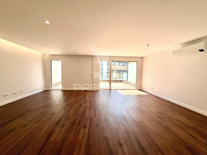 Apartamento T4 para Venda em Leiria, Pousos, Barreira e Cortes Foto 9