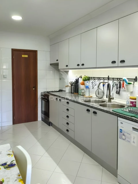 Apartamento T2 para Venda em Póvoa de Santa Iria e Forte da Casa