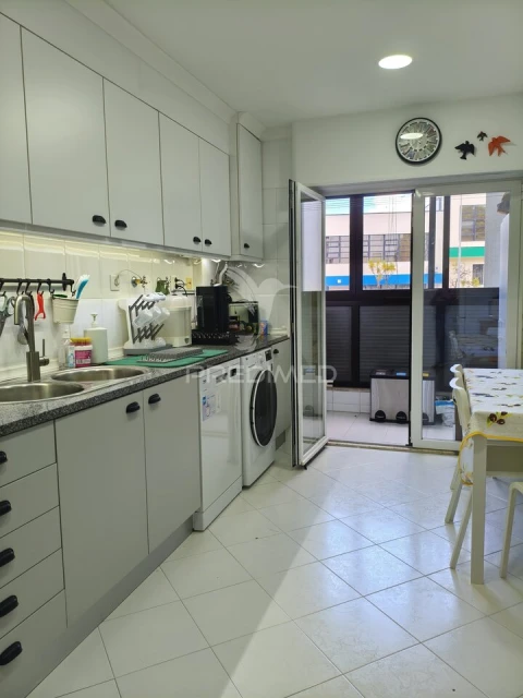 Apartamento T2 para Venda em Póvoa de Santa Iria e Forte da Casa