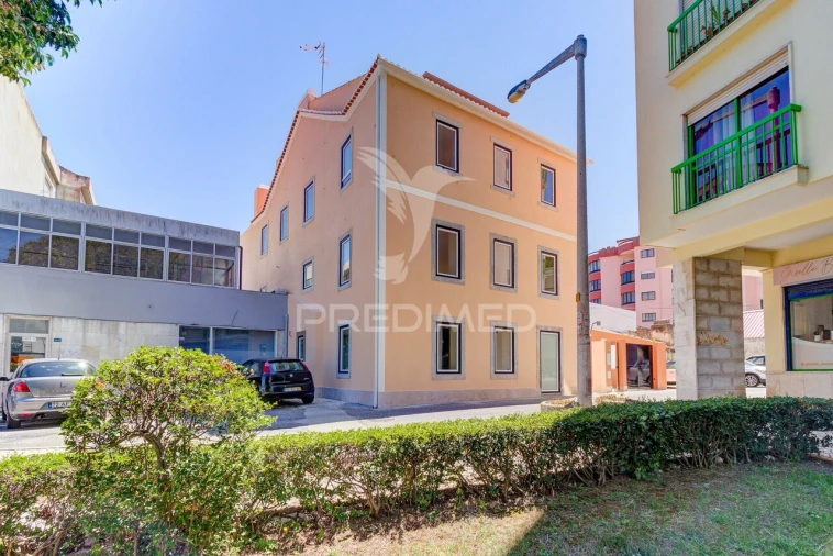 Apartamento T2 para Venda em Massamá e Monte Abraão Foto 23