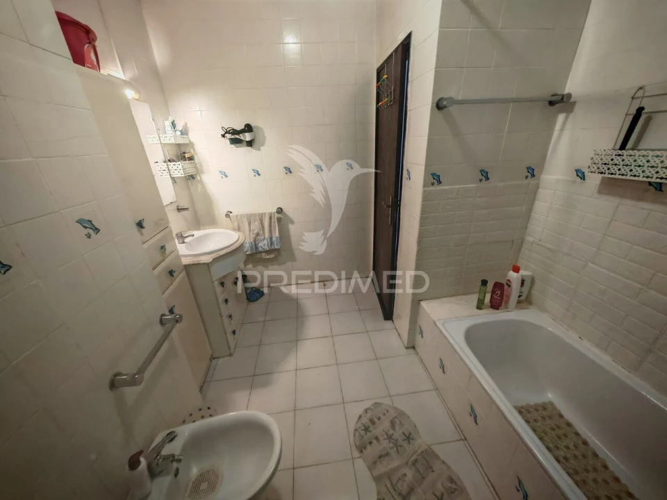 Apartamento T2 para Venda em Alvor Foto 12