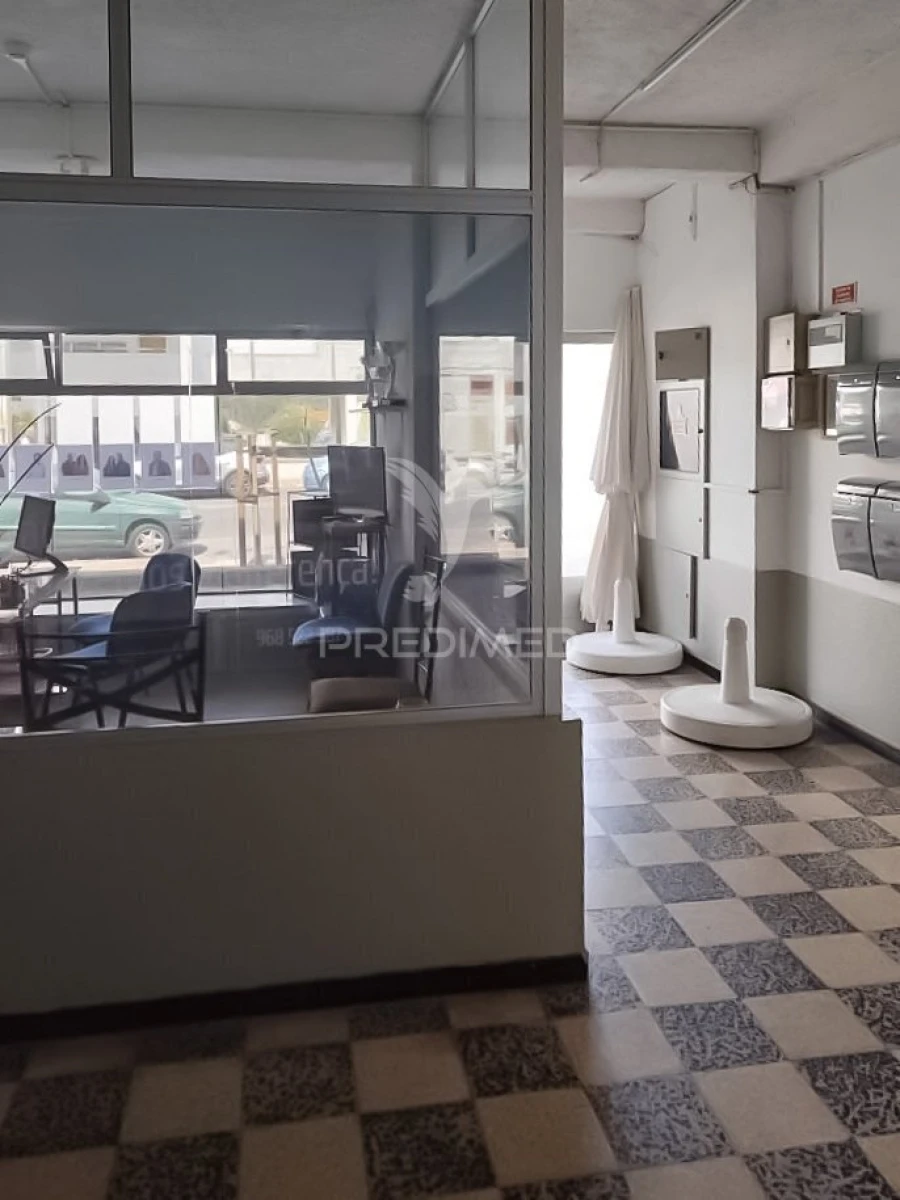 Prédio para Venda em Alto do Seixalinho, Santo André e Verderena Foto 9