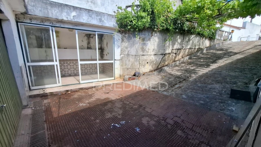 Moradia T2 para Venda em Arneiro das Milhariças Foto 23