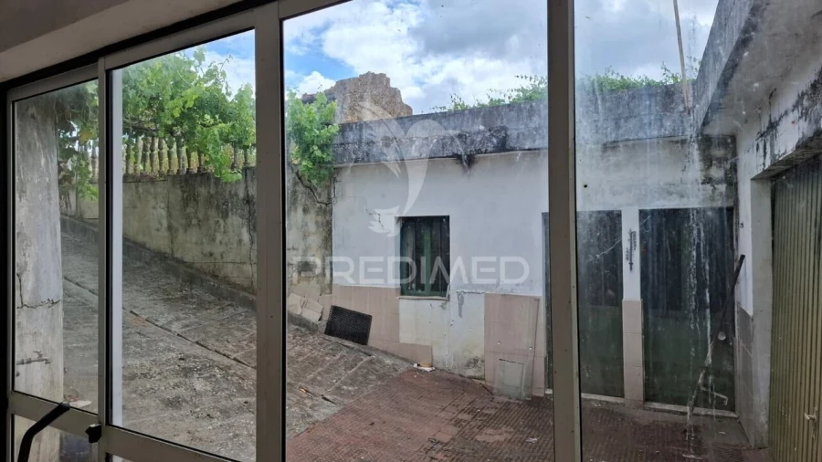 Moradia T2 para Venda em Arneiro das Milhariças Foto 21