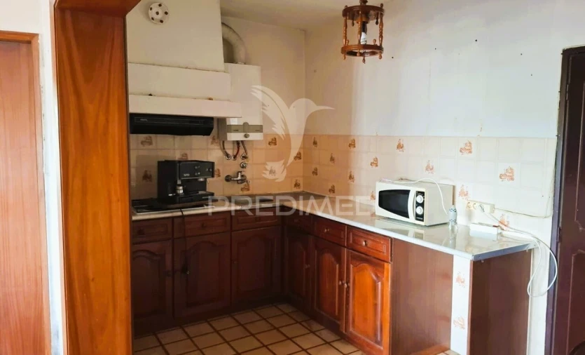 Moradia T2 para Venda em Arneiro das Milhariças Foto 8