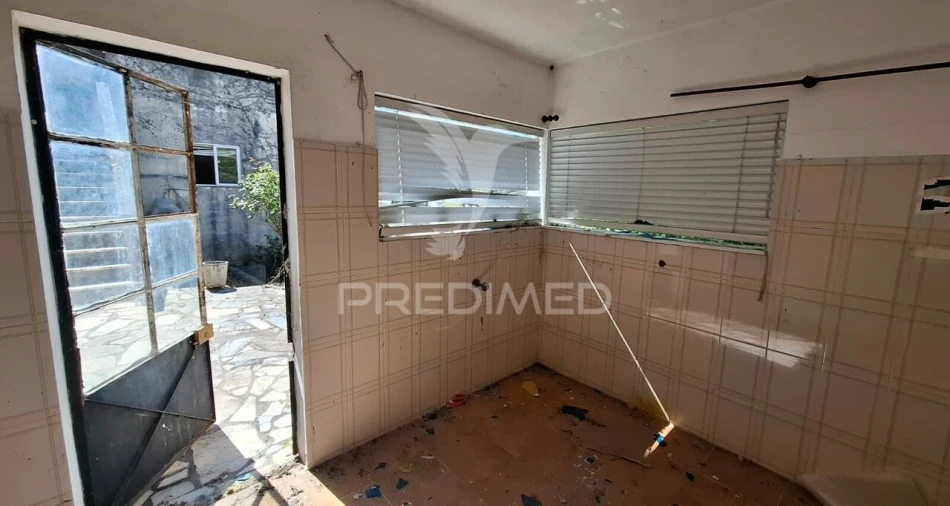 Moradia T2 para Venda em Arneiro das Milhariças Foto 20