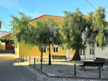 Moradia T2 para Venda em Alcoentre