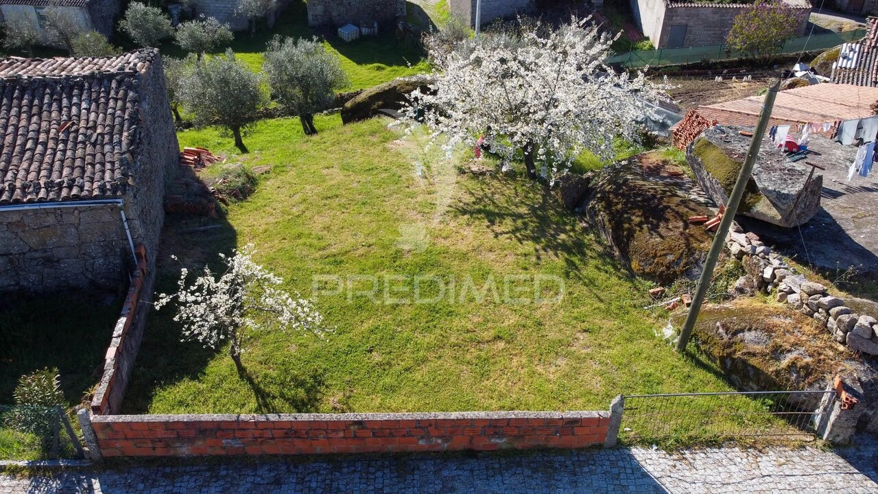 Terreno para Venda em Vale do Seixo e Vila Garcia Foto 4