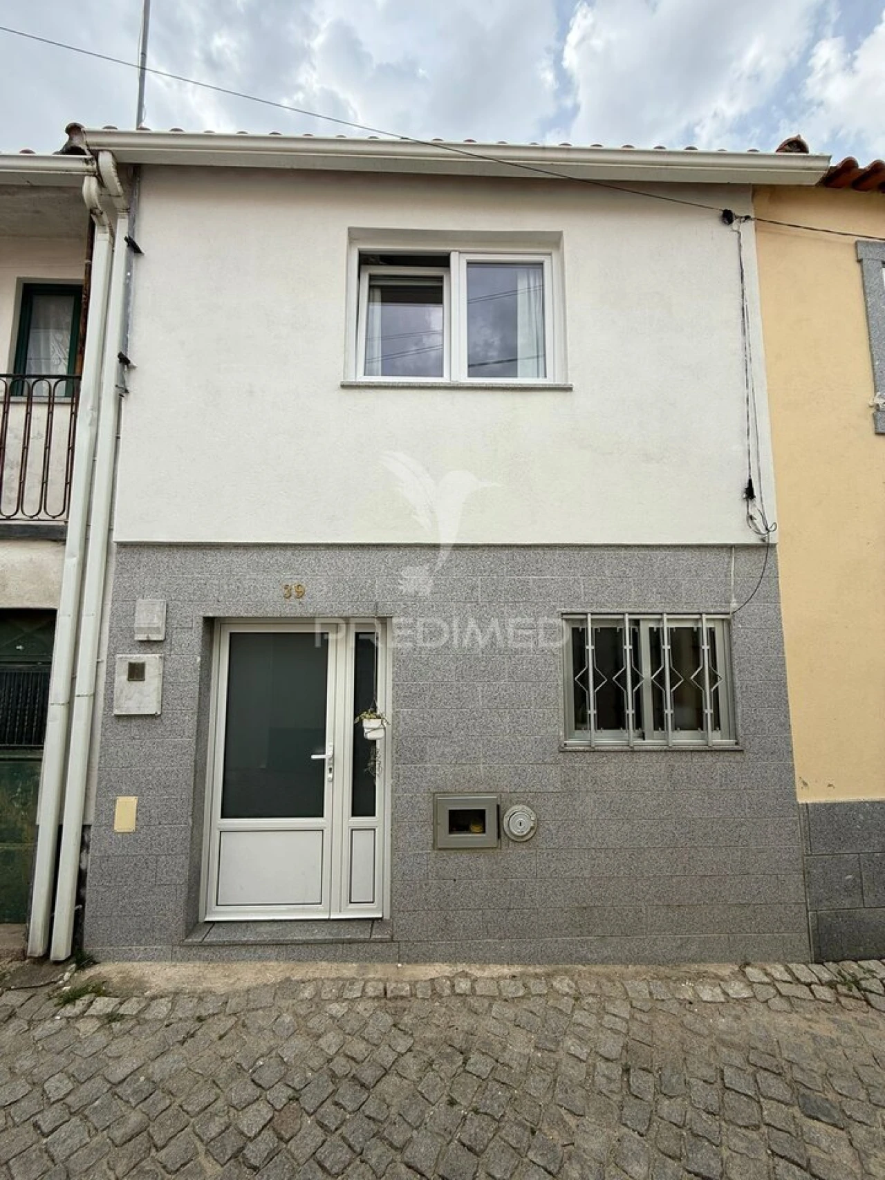 Moradia T2 para Venda em Vila Nova de Foz Côa Foto 1