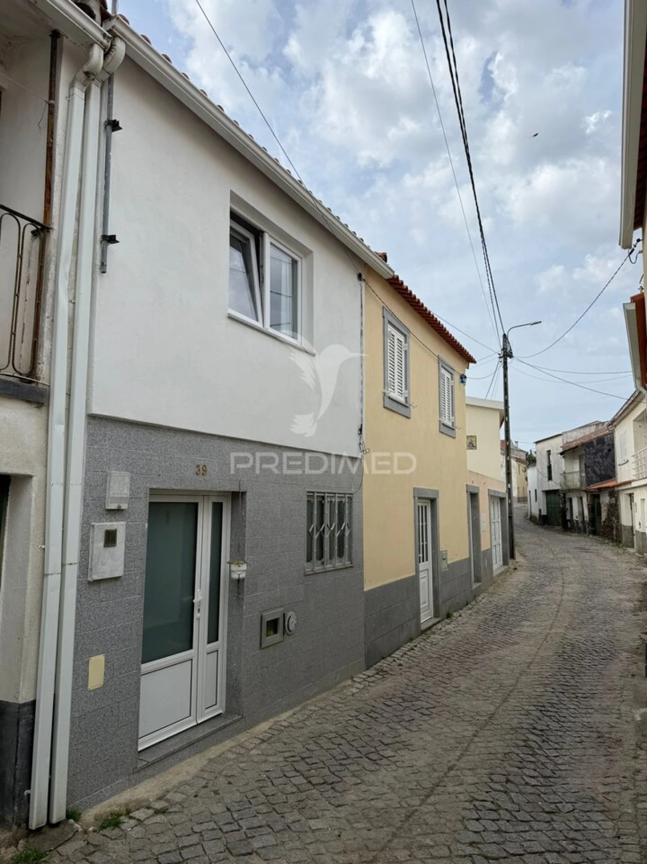 Moradia T2 para Venda em Vila Nova de Foz Côa Foto 2
