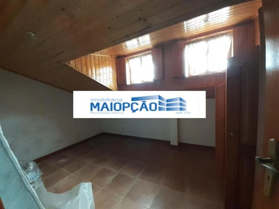 Moradia T2 para Venda em Lourosa Foto 3